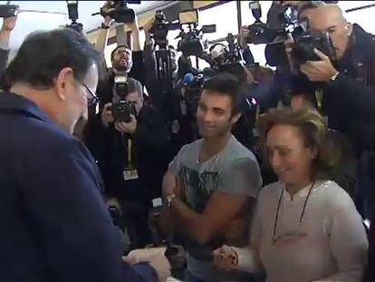Rajoy: “Me dicen que está votando mucha gente, lo que es reconfortante”