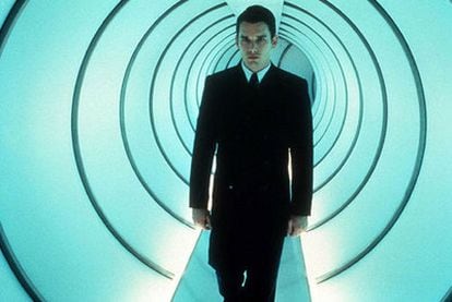 Ethan Hawke protagoniza 'Gattaca' (1997), que recrea unos EE UU sometidos a la segregación genética.