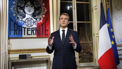El presidente francés, Emmanuel Macron, en su discurso de Año Nuevo en el Elíseo.
