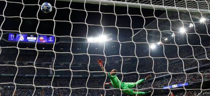 Imagen del gol de Mariano a la Roma.
