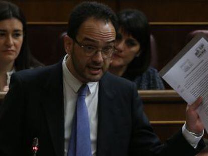 Antonio Hernando en el pleno del Congreso de los Diputados.
