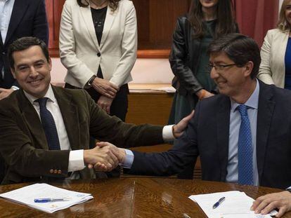El presidente de la Junta de Andalucía, Juan Manuel Moreno, y el vicepresidente, Juan Marín.