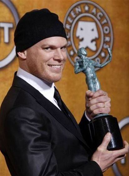 Michael C. Hall recibe el premio del SAG al mejor actor 2010 por su papel protagónico en 'Dexter'