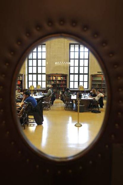 Sala de lectura Loker Reading de la Universidad de Harvard, en 2011.
