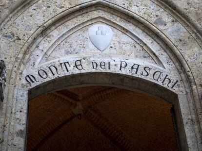 Sede del banco Monte dei Paschi en Siena, Italia.