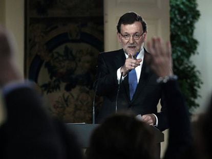 Rajoy confía en salir del pozo en 2014