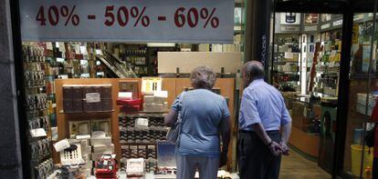 Rebajas en un comercio de Madrid, en una imagen de 2009.