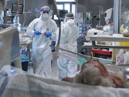 Los números de la pandemia hoy martes: 17.395 nuevos infectados, 7.552 en 24 horas y 411 muertos