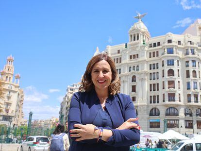 María José Catalá, en la plaza del Ayuntamiento de Valencia, en una imagen cedida por el PP.