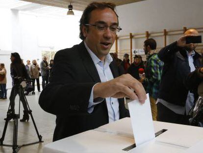 Josep Rull, coordinador de CDC, votando el 9-N.
