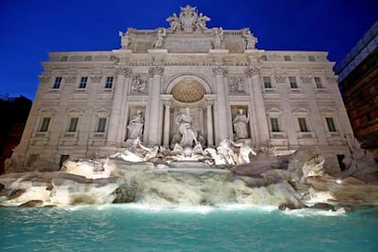 La Fontana de Trevi, reinaugurada este martes tras los trabajos de restauración, en Roma.