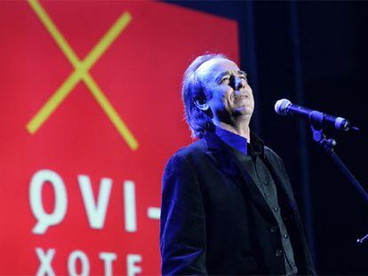 Joan Manuel Serrat, durante la presentación de los actos del IV centenario del<i> Quijote</i> en el Círculo de Bellas Artes de Madrid.