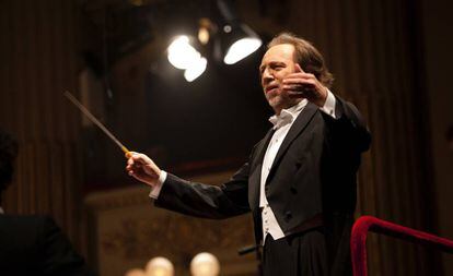Riccardo Chailly al frente de la Filarmónica de La Scala durante un concierto.