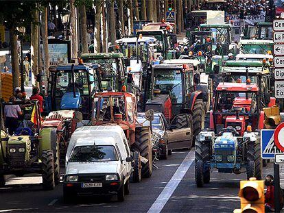 Manifestación de agricultores en Lleida en agosto de 2004.