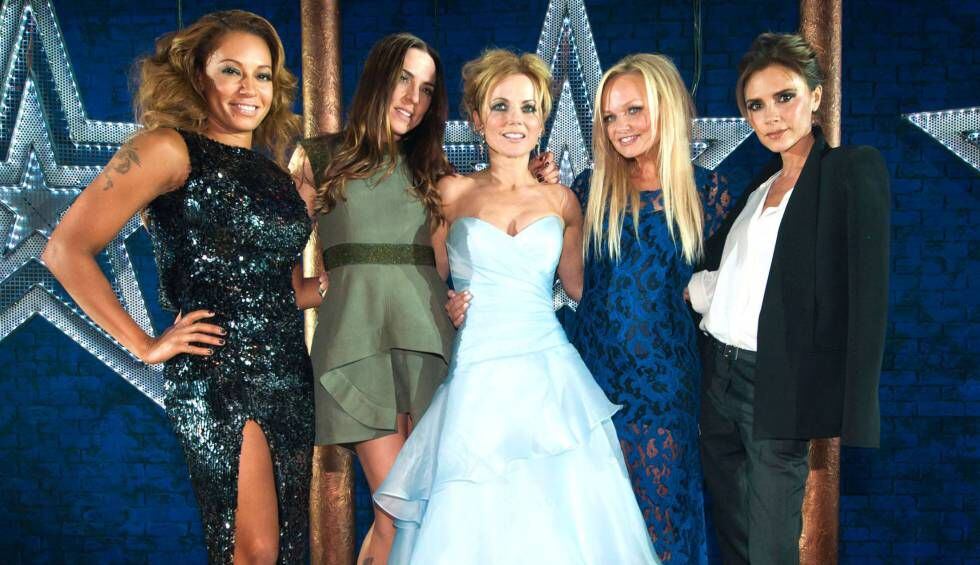 De izquierda a derecha: Mel B, Mel C, Geri, Emma y Victoria Beckham, en 2012. 
