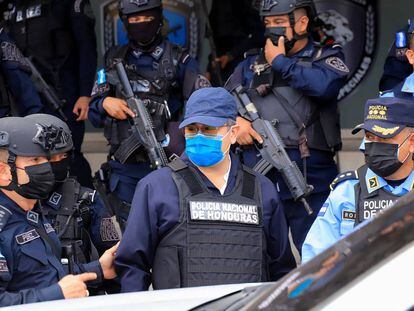 La detención del expresidente de Honduras, en imágenes