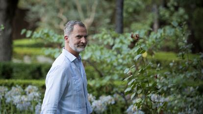 El rey Felipe VI en una visita a la Cartoixa de Valldemossa, en la isla de Mallorca, el pasado 1 de agosto.