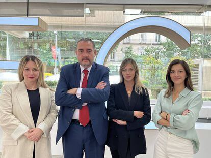 Tatiana López (directora de desarrollo de negocio), Javier Lancho (director de operaciones), Renée Cortés (directora de comunicación y marketing) y Rocío Guitart (directora de personas).