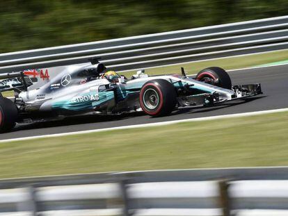 Lewis Hamilton en el circuito de Hungaroring,