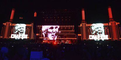 Actuación de Roger Waters en Desert Trip, el domingo.