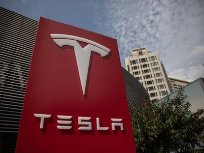 Podremos controlar los Tesla como el mítico “coche fantástico”