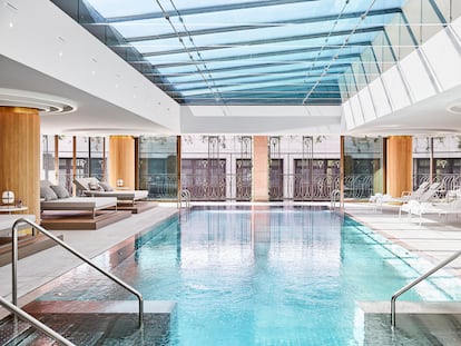 La piscina del spa del Hotel Four Seasons de Madrid.