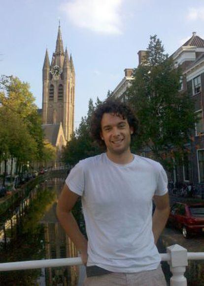 Andrés Castellanos trabaja en el Instituto Kavli de Nanociencia de la Universidad Técnica de Delft (Holanda)