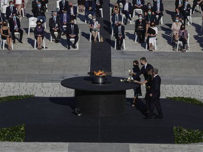 El homenaje de Estado a las víctimas de la pandemia, en imágenes