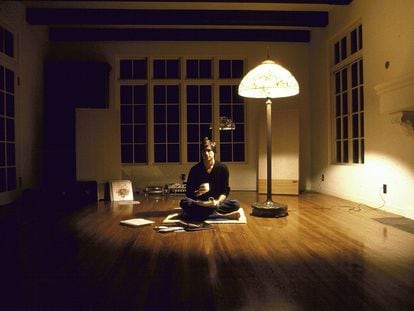 Steve Jobs, en una imagen tomada en un apartamento sin muebles. Diana Walker (Getty Images).