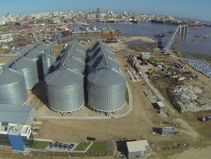 Vista a&eacute;rea de la planta de tratamiento que se va a inaugurar en el Puerto de Montevideo. 