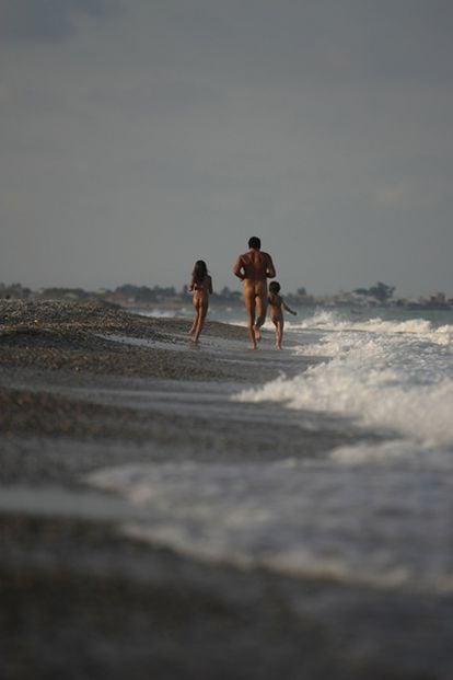 Playa nudista de Corinto, en la localidad valenciana de Sagunto.