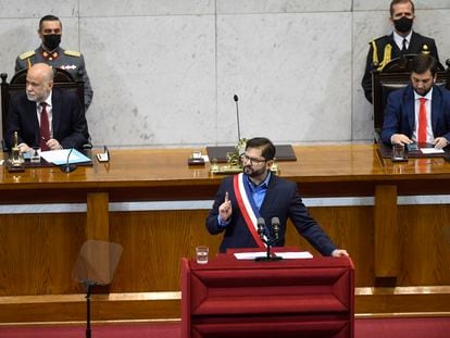 Gabriel Boric durante su primera cuenta pública ante la nación en el Congreso Nacional en Valparaiso, el 1 de junio de 2022.