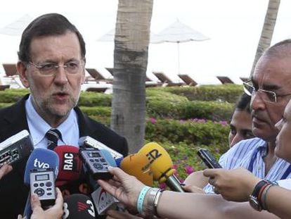 Rajoy atiende a los periodistas en el G20 del año pasado en Los Cabos, México.