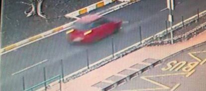Imágenes captadas por cámaras de seguridad del coche tras el atropello mortal de un menor en Tenerife.