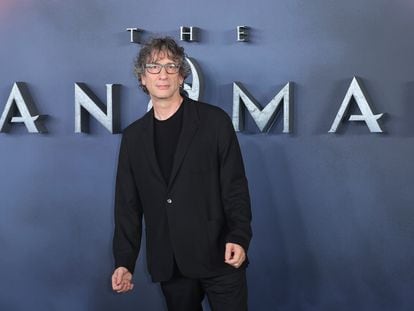 El autor inglés Neil Gaiman en la presentación de 'Sandman', este miércoles en Londres.