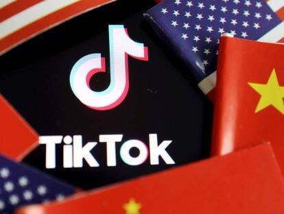 EE UU veta desde el domingo las descargas de TikTok y WeChat en el país