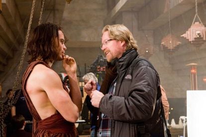 Taylor Kitsch y el director Andrew Stanton durante el rodaje de 'John Carter'.