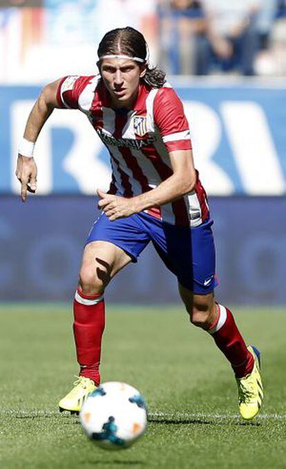 Filipe Luis, durante un partido con el Atlético en 2013.
