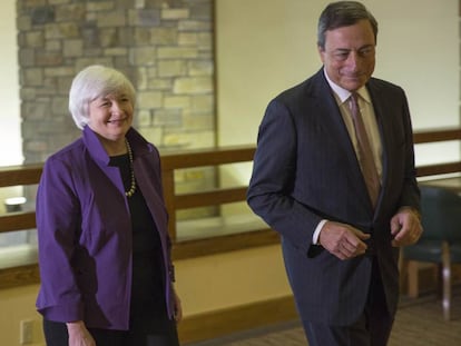 Janet Yellen, presidenta de la Fed, y Mario Draghi, presidente del BCE