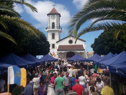 Plaza de Todoque durante una celebración por el Día de Canarias. Cortesía de Gregorio García.