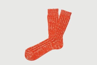 Los calcetines para botas de Tokyobike están confeccionados en Italia a partir de lana merina, algodón y viscosa para dar un toque de color a los días de lluvia. Precio: 27,80 euros