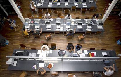 Biblioteca universitaria.