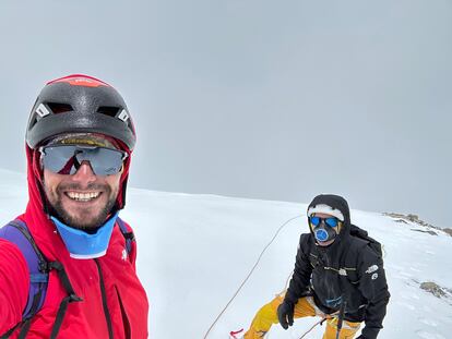En primer término, Védrines, junto a David Goettler en el Nanga Parbat.