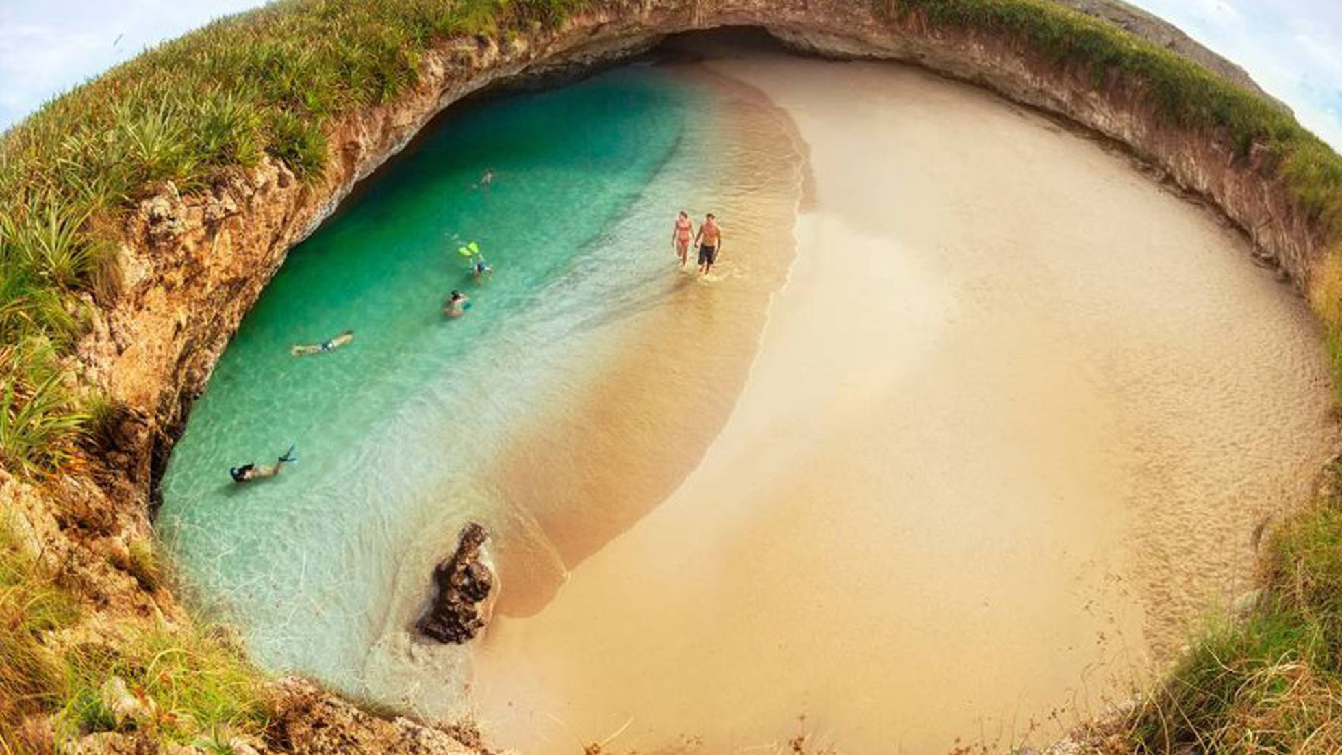 Sano propiedad Taxi Playa del Amor: México protege una de las playas más bonitas del mundo y  sus mil islas | Ciencia | EL PAÍS
