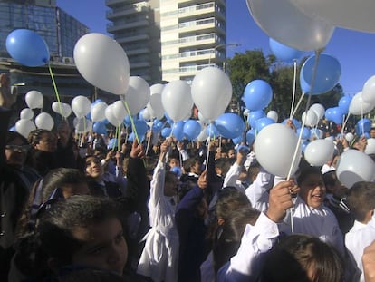 Alumnos de escuelas p&uacute;blicas argentinas en un acto p&uacute;blico, el pasado 20 de junio.