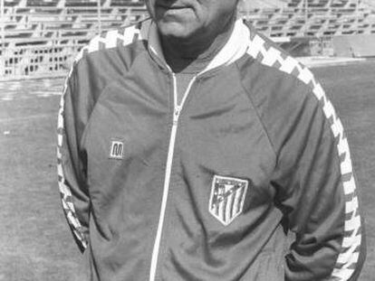 Luis Carriega Cid, como entrenador del Atl&eacute;tico.