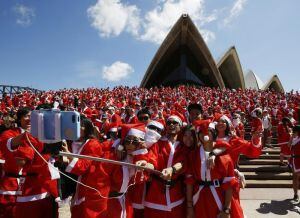 Corredores vestidos de Papá Noel en Sídney (Australia).