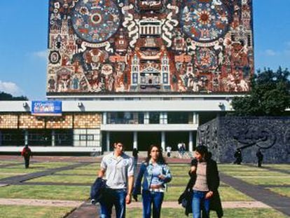 Estudiantes en la UNAM. 