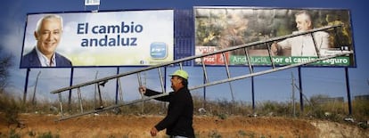 Carteles electorales de Arenas y Griñán.