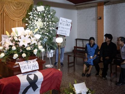 Familiares de Rosalino Florez, fallecido a causa del impacto de 36 perdigones que disparó la Policia Nacional del Perú (PNP), en enero de 2023.